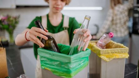 Wystarczy dobry kosz na śmieci i kilka sprytnych gadżetów